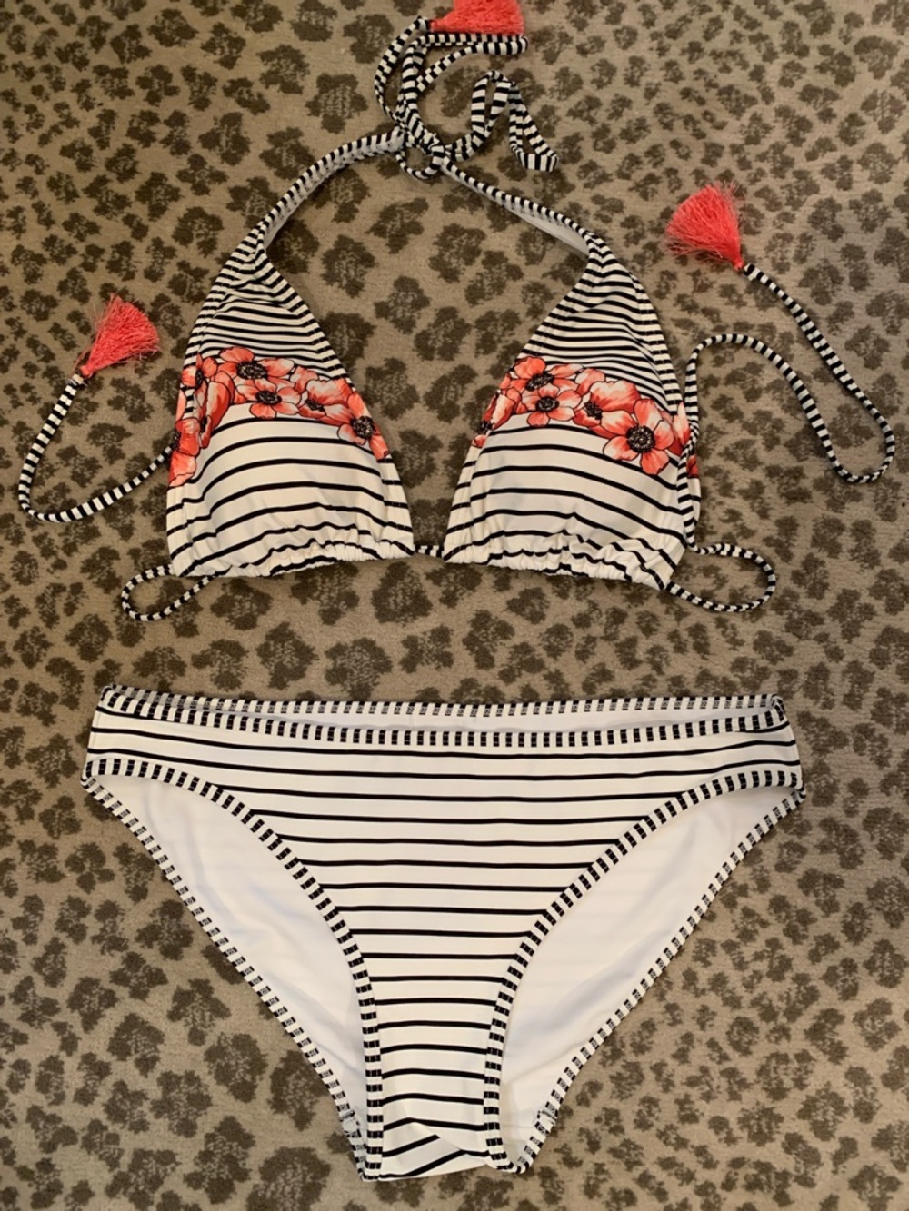 NWOT Vince Camuto Black & White Striped Bikini with Coral Floral Tassels